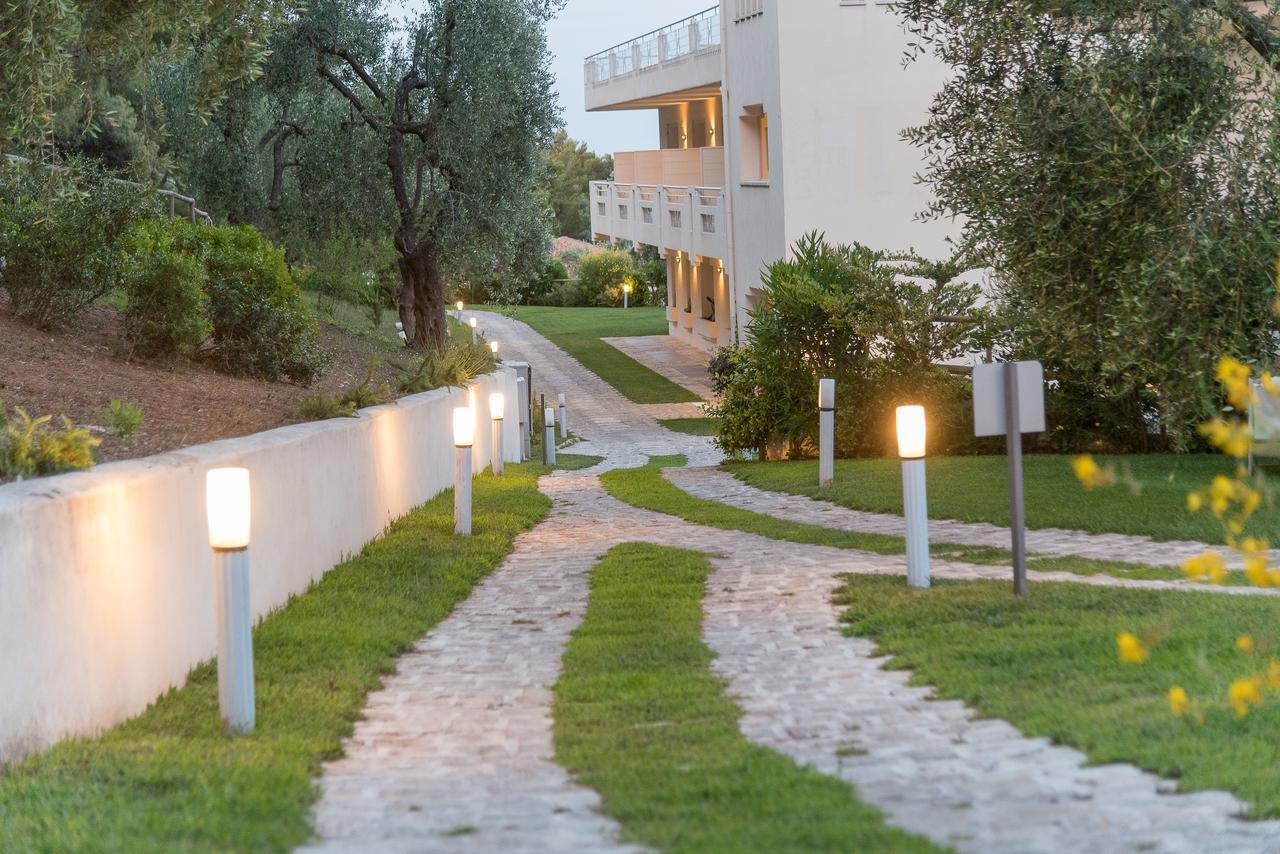 Baia Dei Mergoli Hotel Mattinata Exterior photo